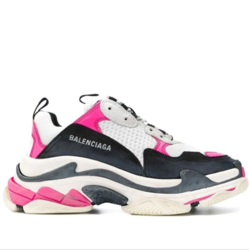 Balenciaga TRIPLE S SNEAKERS size 8 in VGUC